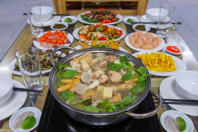 lẩu gà lá é Hà Nội - Tao Ngộ