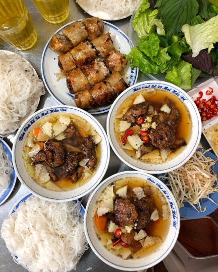 món cuốn ngon Hà Nội - chả nem cua bể