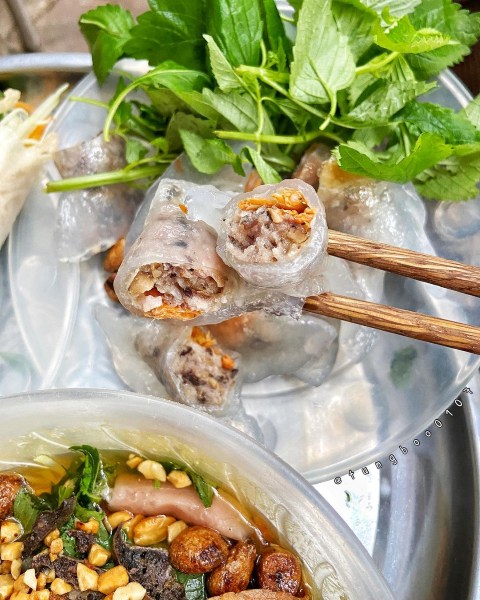 Bánh Bột Lọc Cô Thương