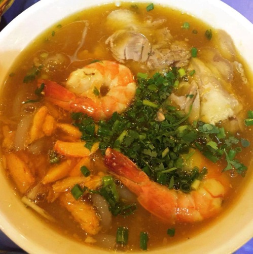 Bánh canh ghẹ Nhà Chung