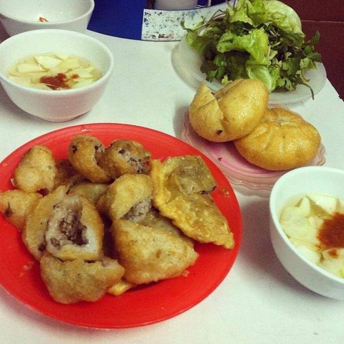 Bánh rán mặn Lý Quốc Sư