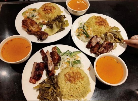Cơm Sườn 47 Quán Thánh