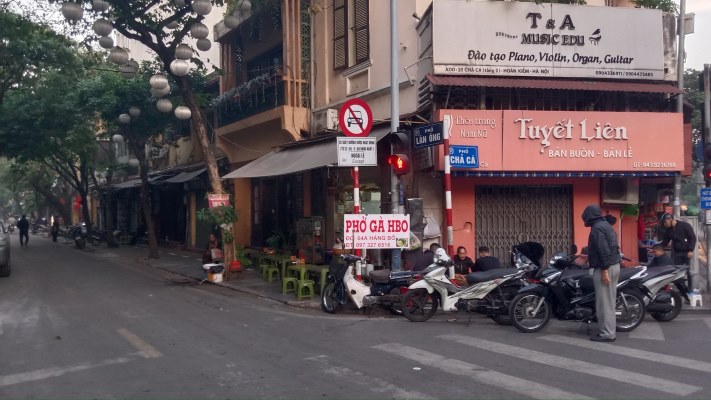 Phở Gà Hàng Bồ