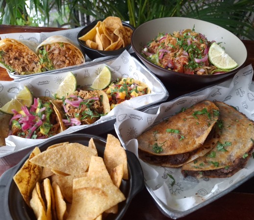 bánh tacos Anita’s Cantina - Bánh Tacos Hồ Tây