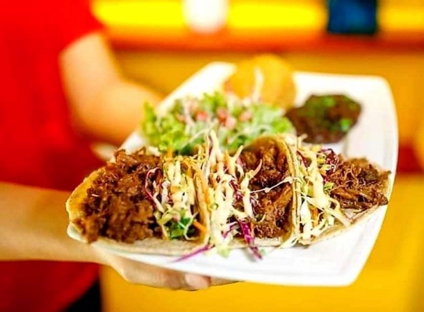 Bánh Tacos Hồ Tây