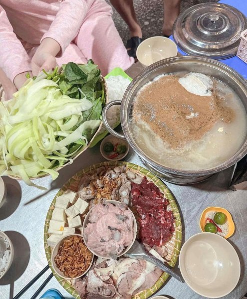 lẩu Hoàn Kiếm