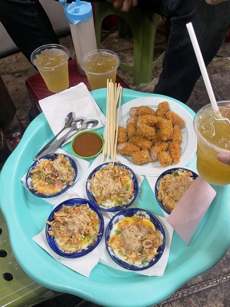 trứng cút nướng Hồ Tây