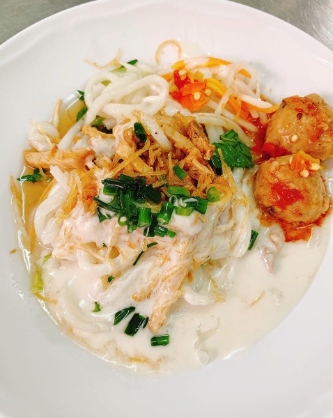 Bánh Tằm Bì Hai Bà Trưng