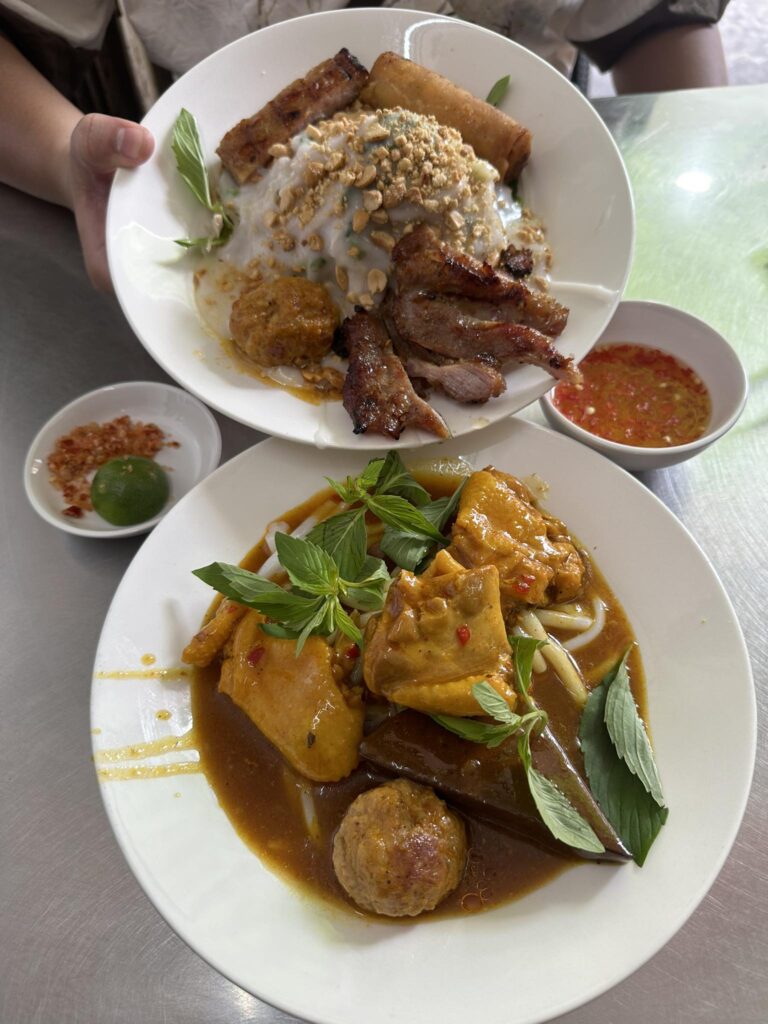 Bánh Tằm Bì Hai Bà Trưng