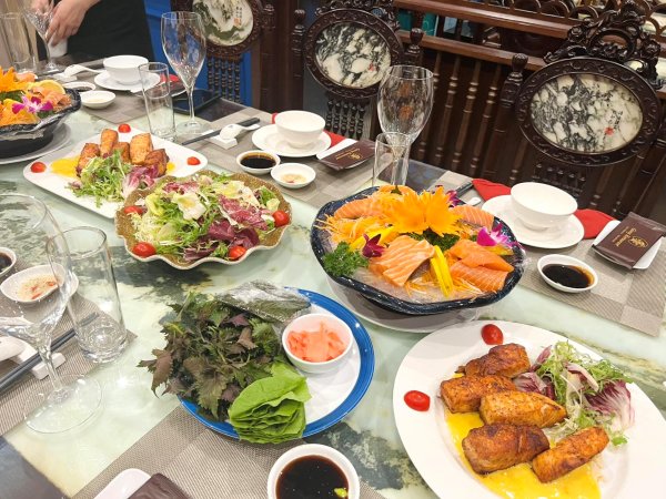 nhà hàng tổ chức tiệc công ty Ba Đình