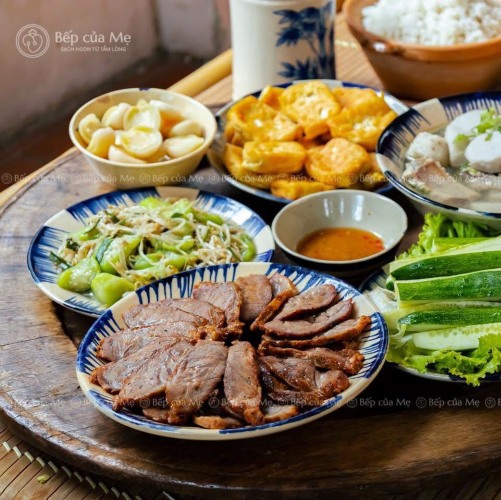 quán ăn món Việt Hai Bà Trưng 