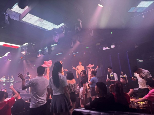 bar club Đống Đa
