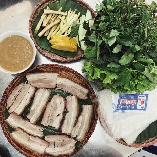 bánh tráng cuốn thịt heo Hai Bà Trưng