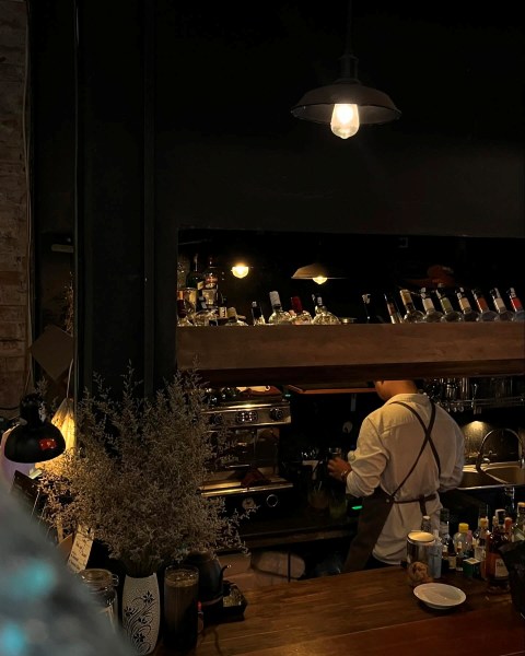 Hidden Bar Long Biên