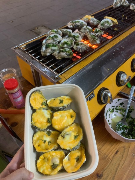 Quán Rượu Long Biên
