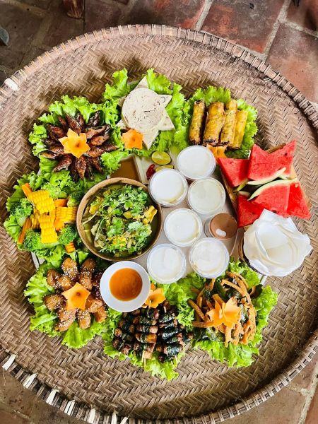 buffet chay Long Biên
