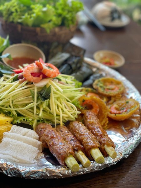 nhà hàng món Việt Hoàn Kiếm