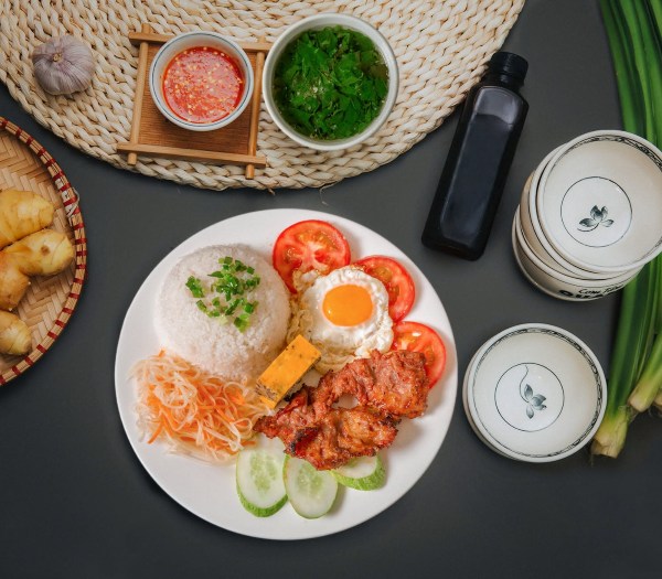 Cơm Gia Đình Hoàn Kiếm