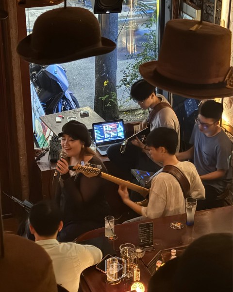 Cafe Nhạc Sống Hoàn Kiếm